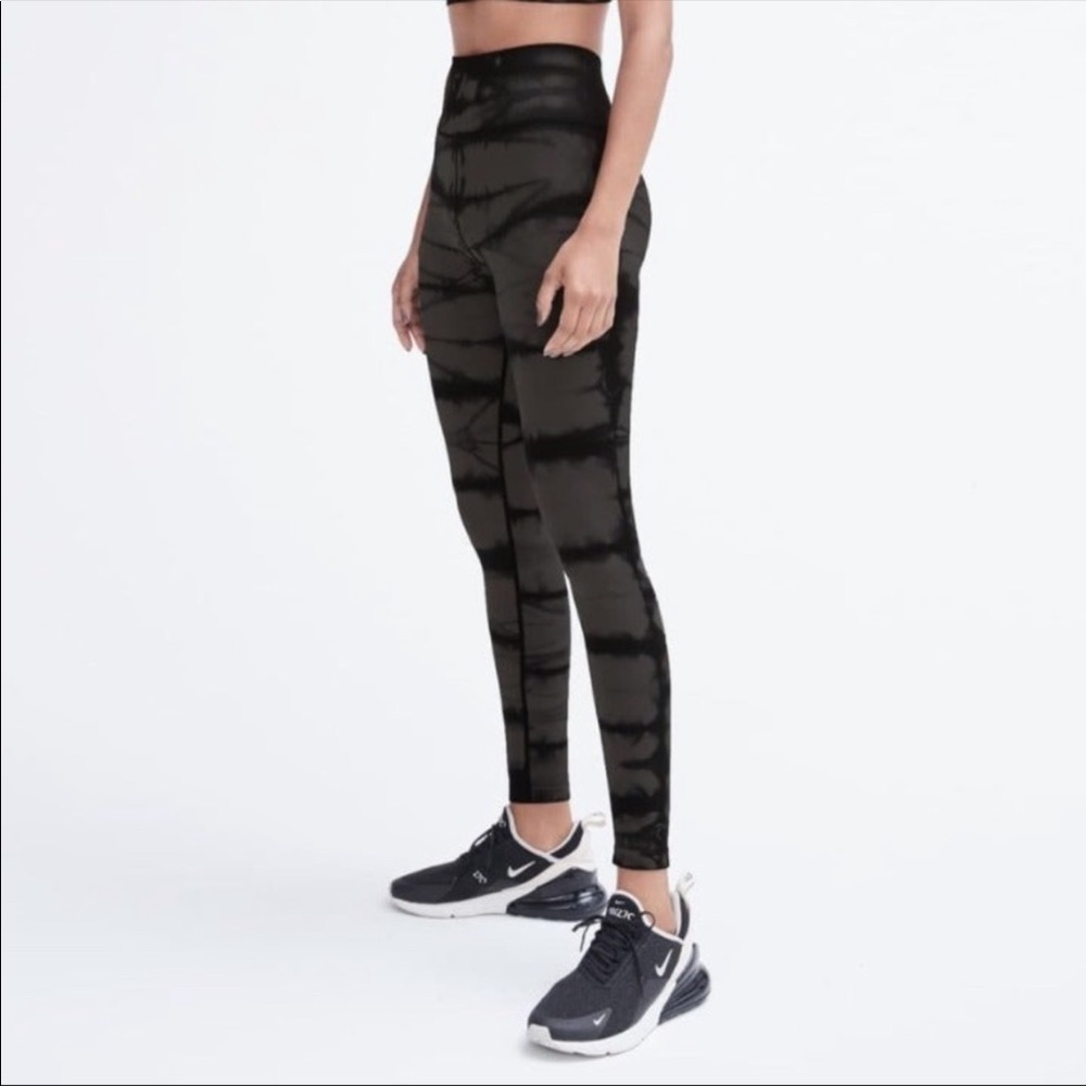 Zella Black Tie Dye Seamless Ankle Leggings